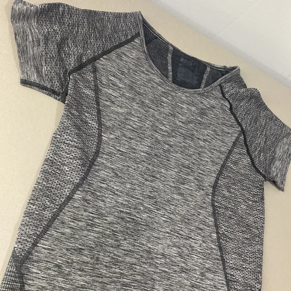 Zella Seamless Performance T-Shirt - Picture 3 of 8